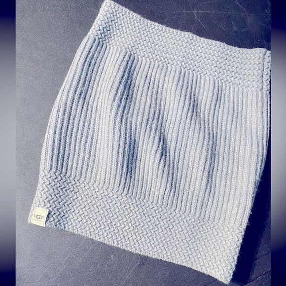 UGG Infinity Scarf OS - Picture 2 of 4